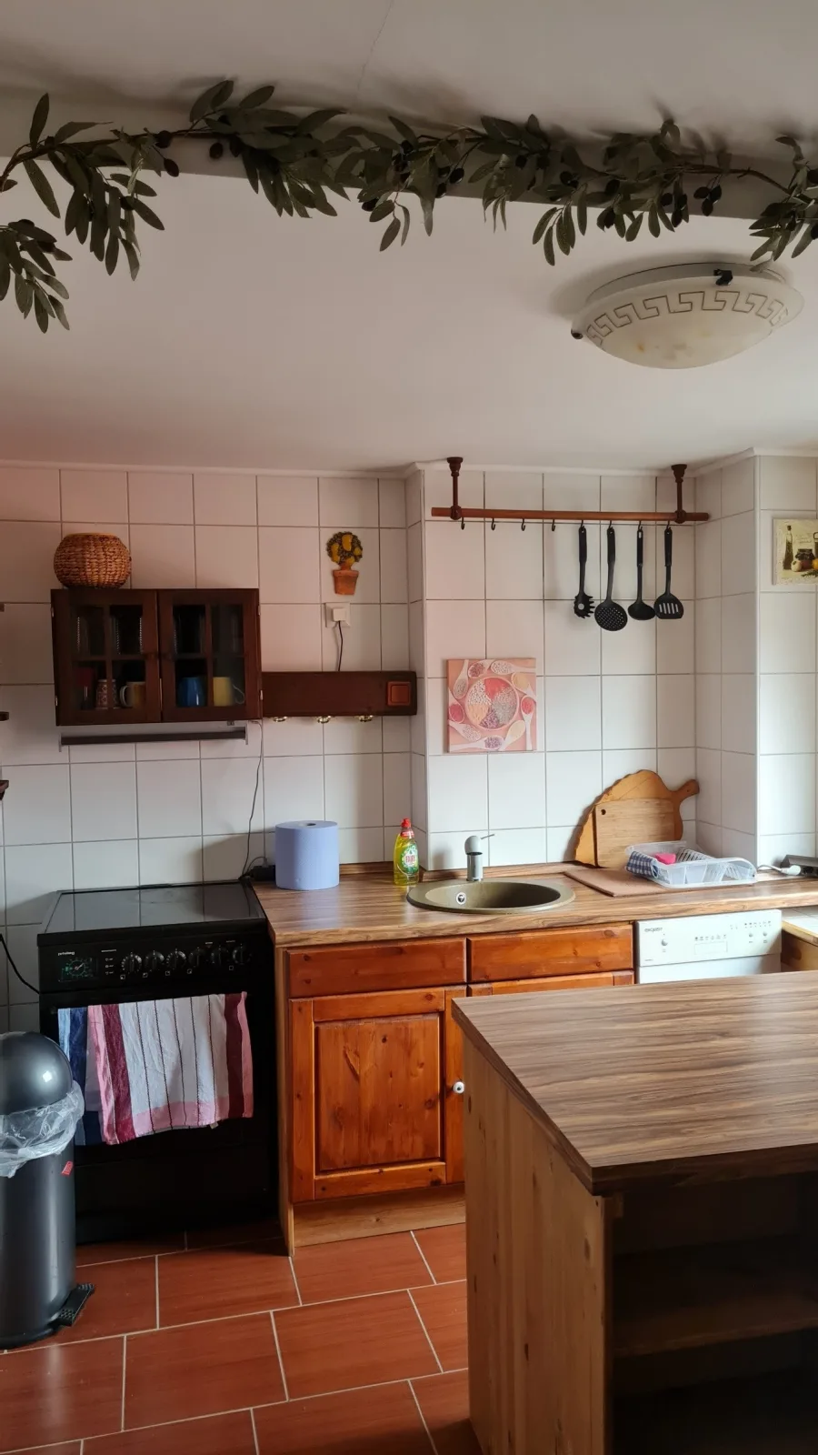 Pension Kapellenstraße - Ferienwohnung  mit individueller Ausstattung - jedes Zimmer ist anders. Komplette Küche.