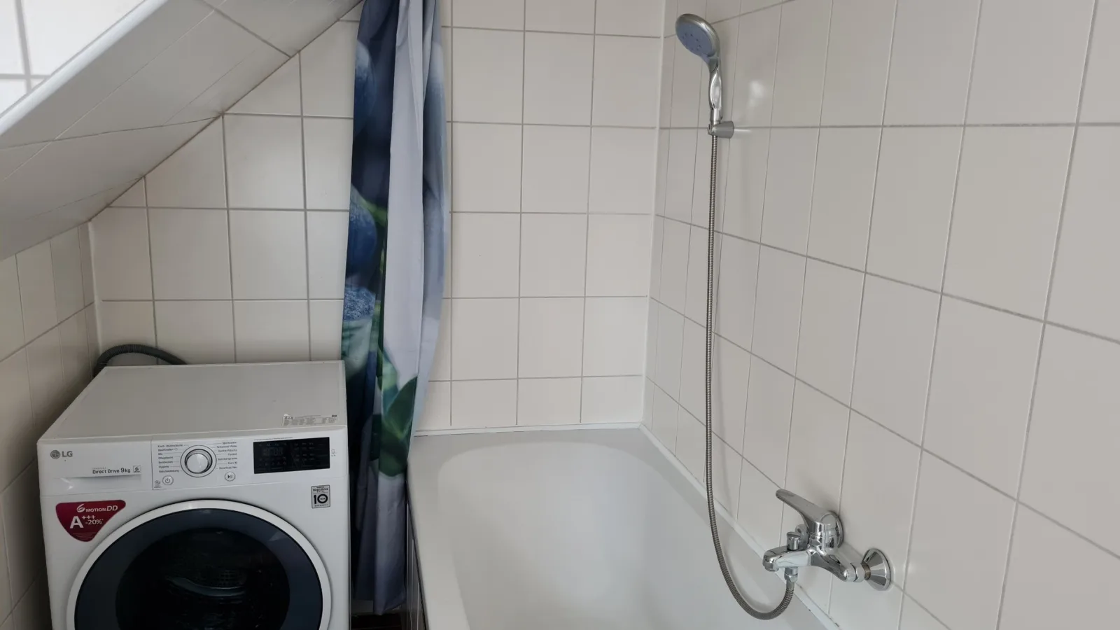 Pension Kapellenstraße - Ferienwohnung  mit individueller Ausstattung - jedes Zimmer ist anders. Komplette Küche.