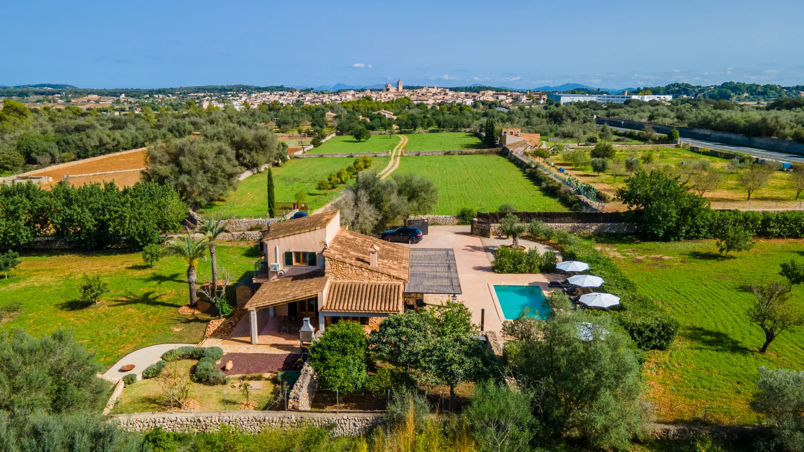 Finca Casa BINITAREF