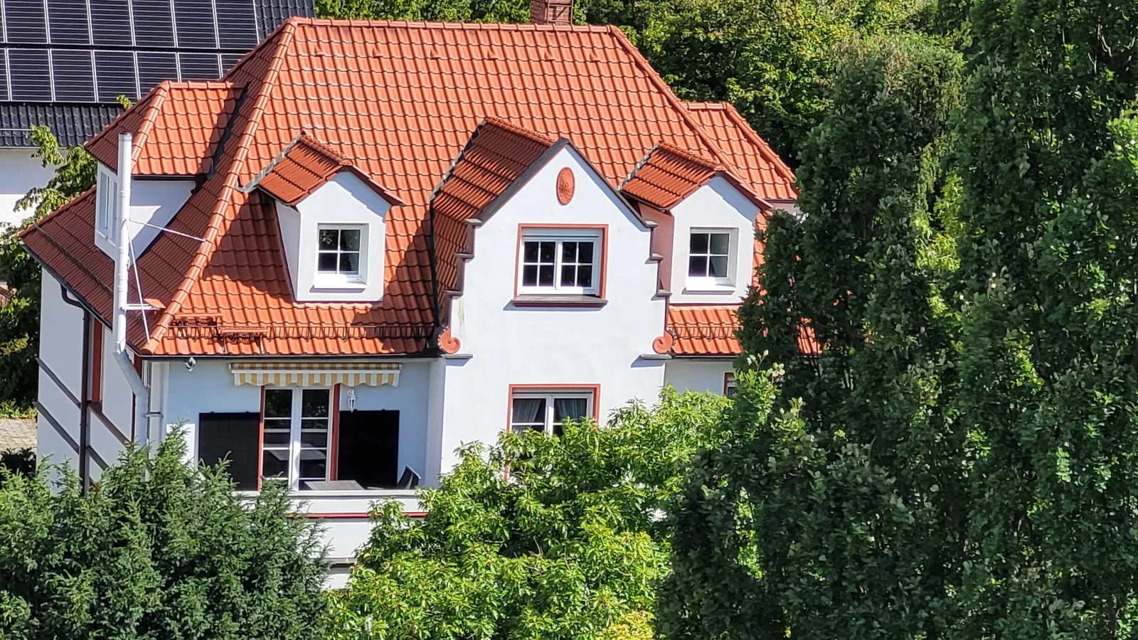 Ferienwohnung & Apartment Kunsthaus Panorama mit Balkon