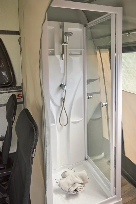 Luxuswohnwagen Hecht am Kransburger See (001)