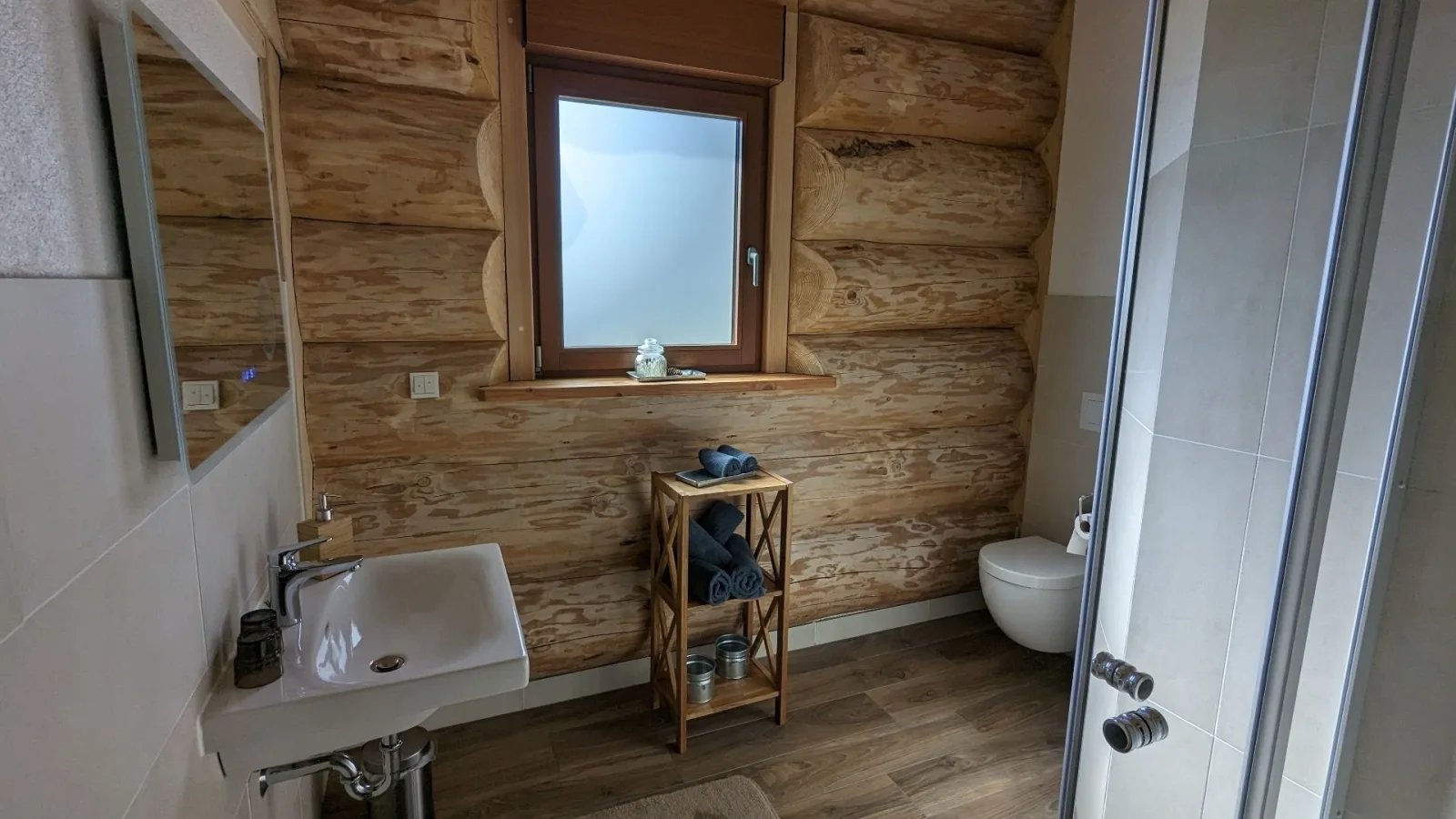 Waldzeit Lodge - Ferienwohnung Hase