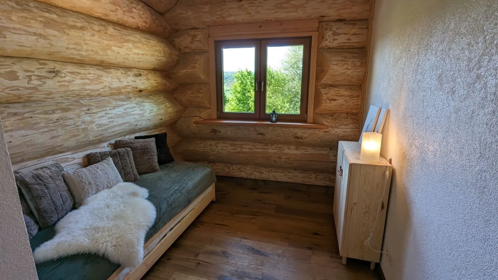 Waldzeit Lodge - Ferienwohnung Hase