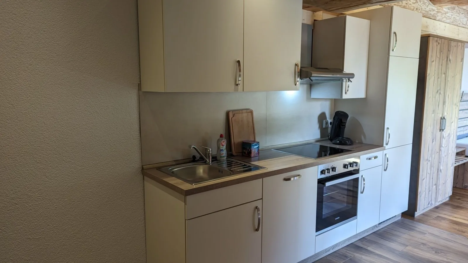 Waldzeit Lodge - Ferienwohnung Hase