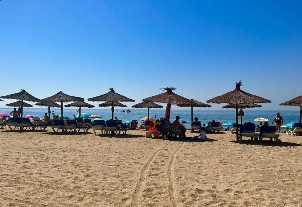 Tolles Ferienhaus mit Sonnenterrasse direkt am Meer
