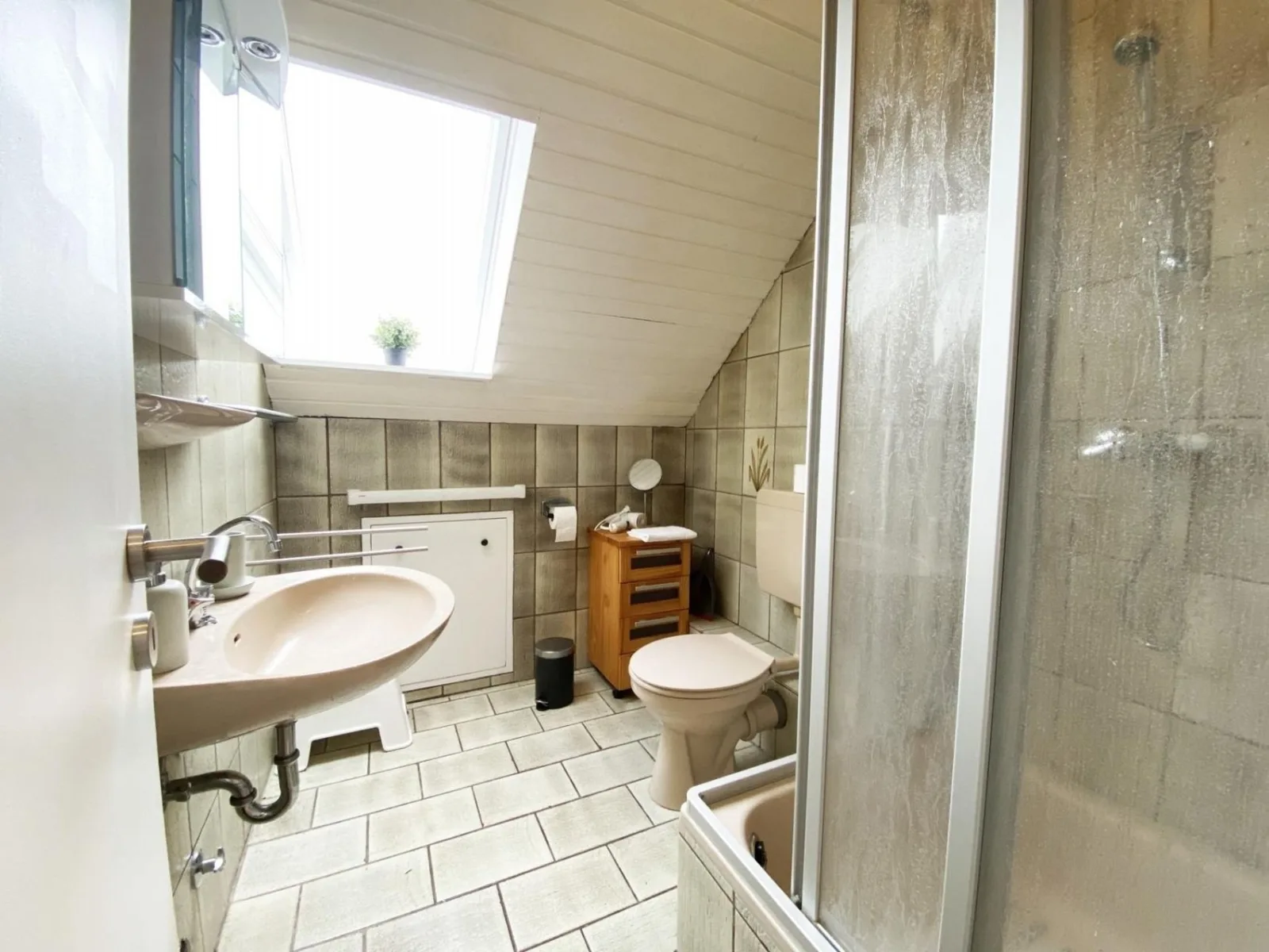 Ferien im Wangerland - Haus Wiesenweg - Apartment 3 (1.OG)