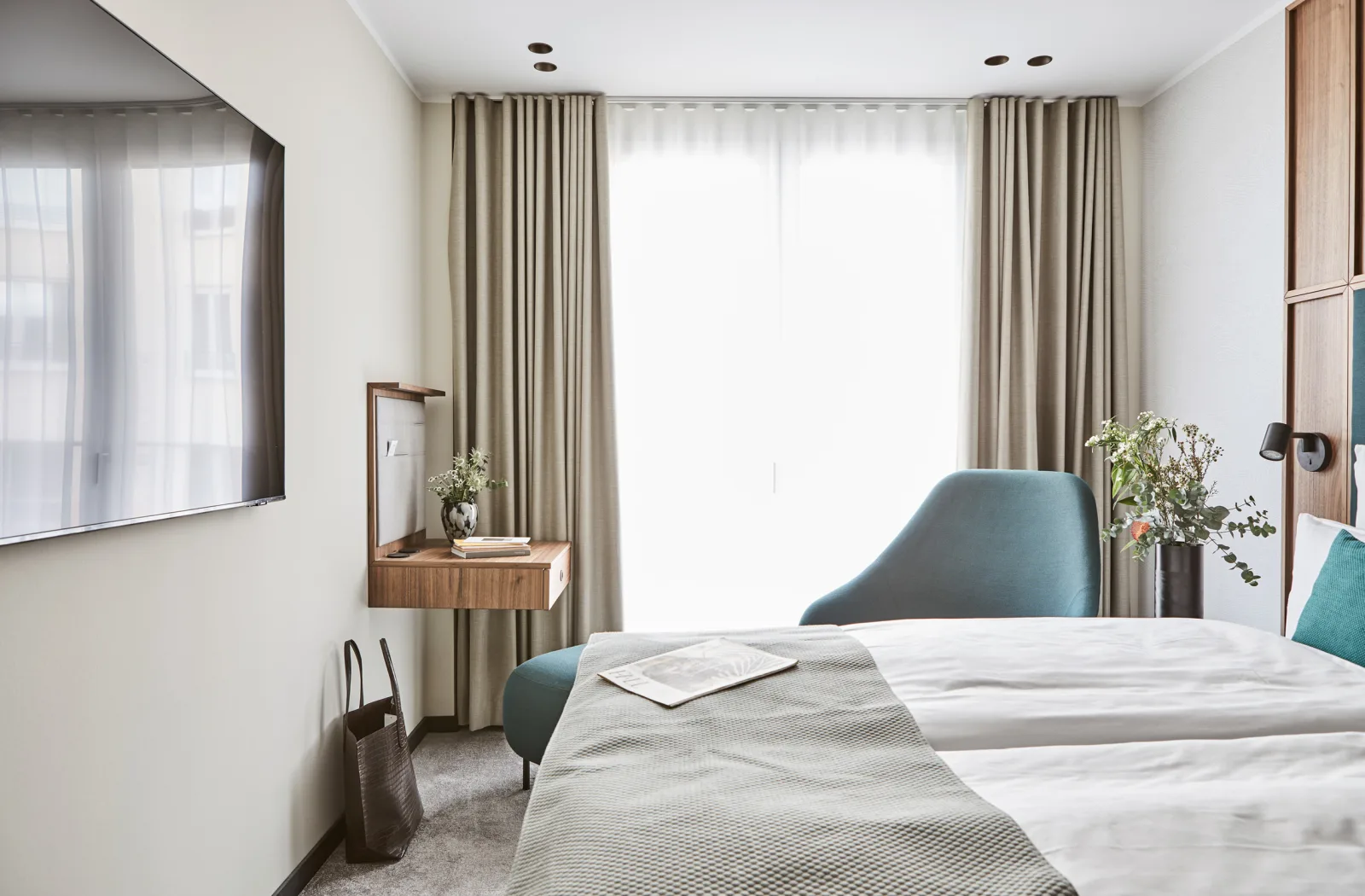 Baltic Hideaway Beach Hotel Warnemünde - Terrace Double Room mit seitlichem Meerblick