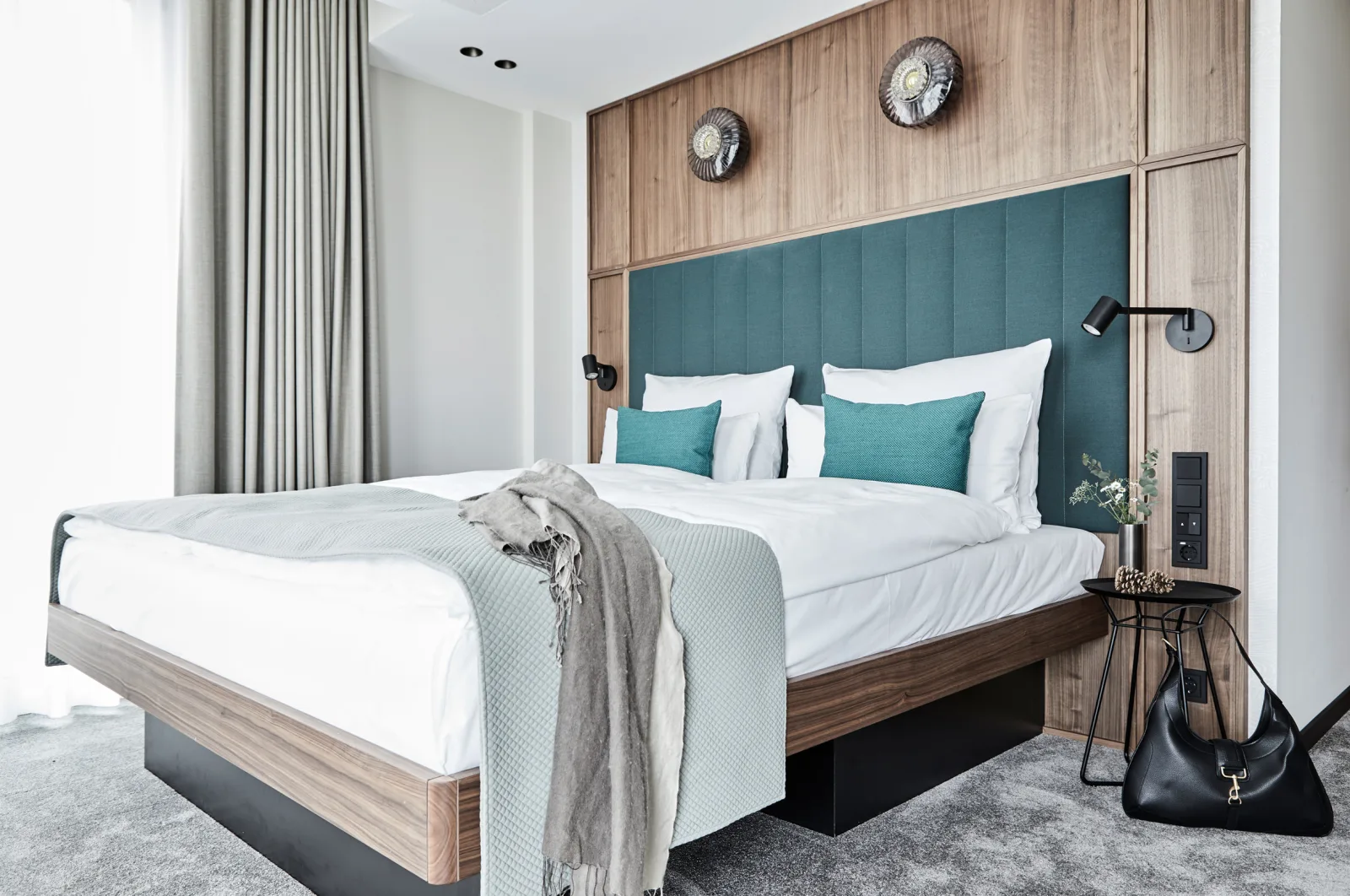 Baltic Hideaway Beach Hotel Warnemünde - Sky Suite mit Dachterrasse und Meerblick-Whirlpool
