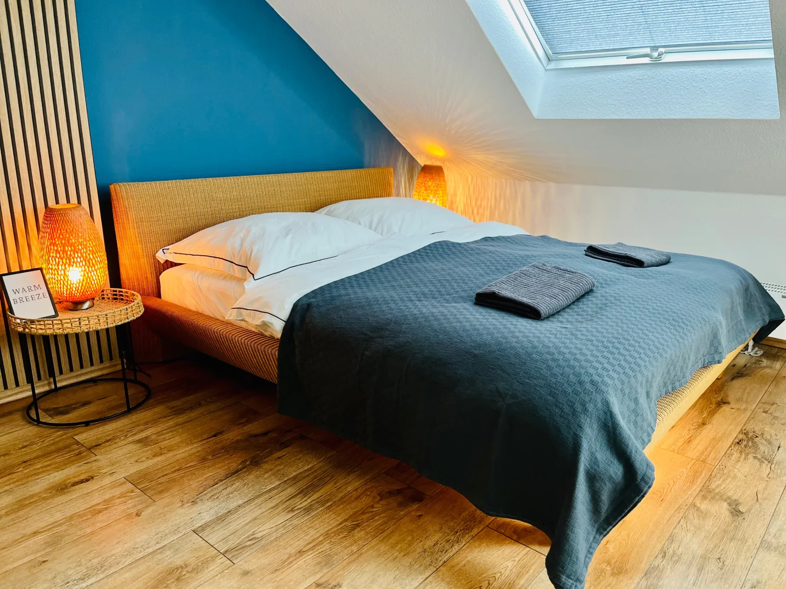 AyCatcherHomes - Sirius | Old Town | 2BR | 4 Guests