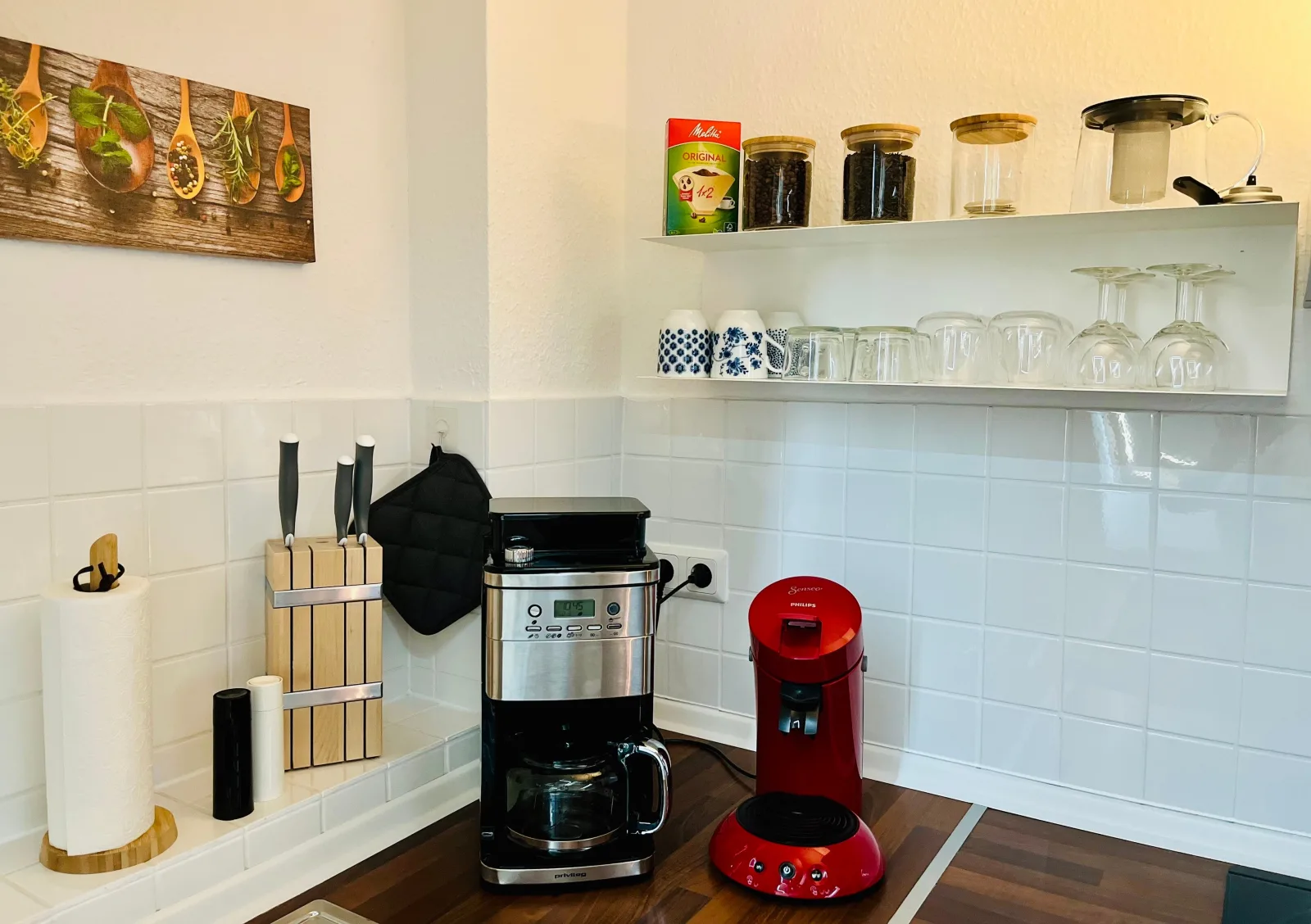 AyCatcherHomes - Sirius | Old Town | 2BR | 4 Guests