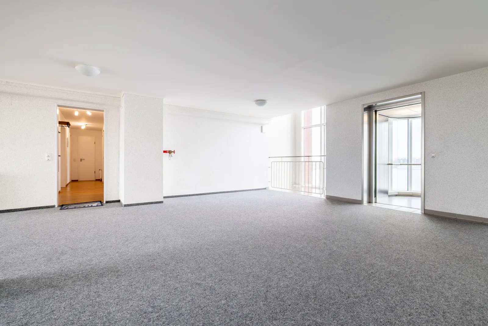 Großzügige Ferienwohnung in Wilhelmshaven am Südstrand mit Balkon & Meerblick | Wohnung 28