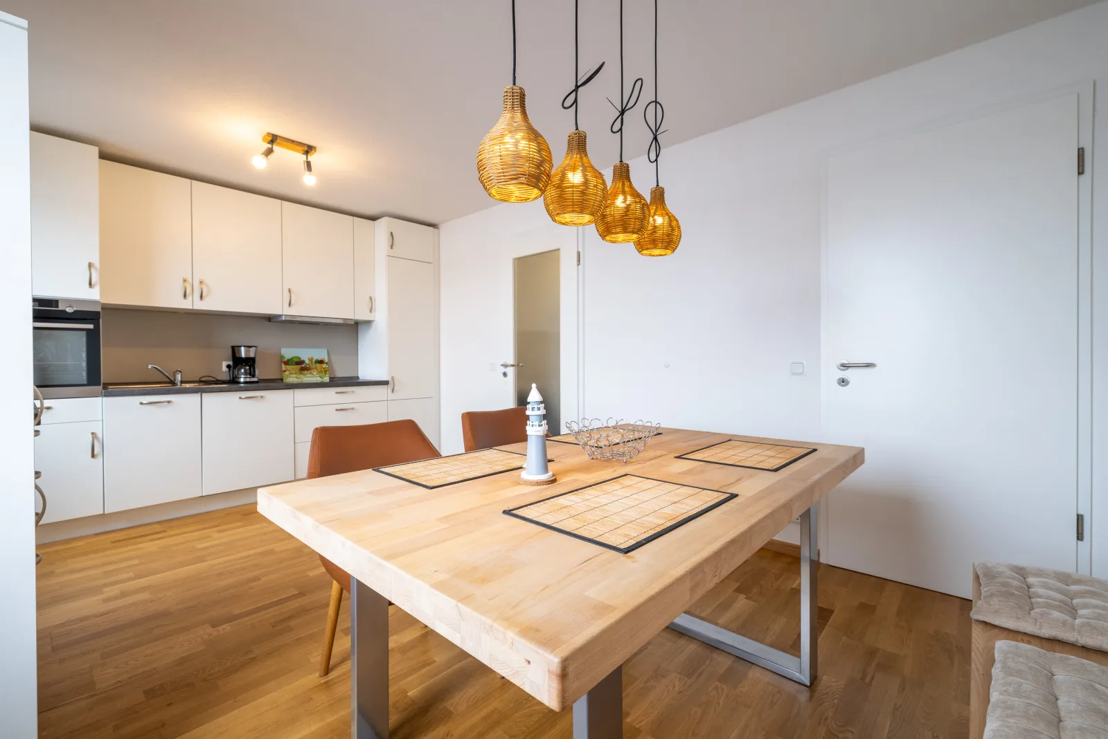 Großzügige Ferienwohnung in Wilhelmshaven am Südstrand mit Balkon & Meerblick | Wohnung 28