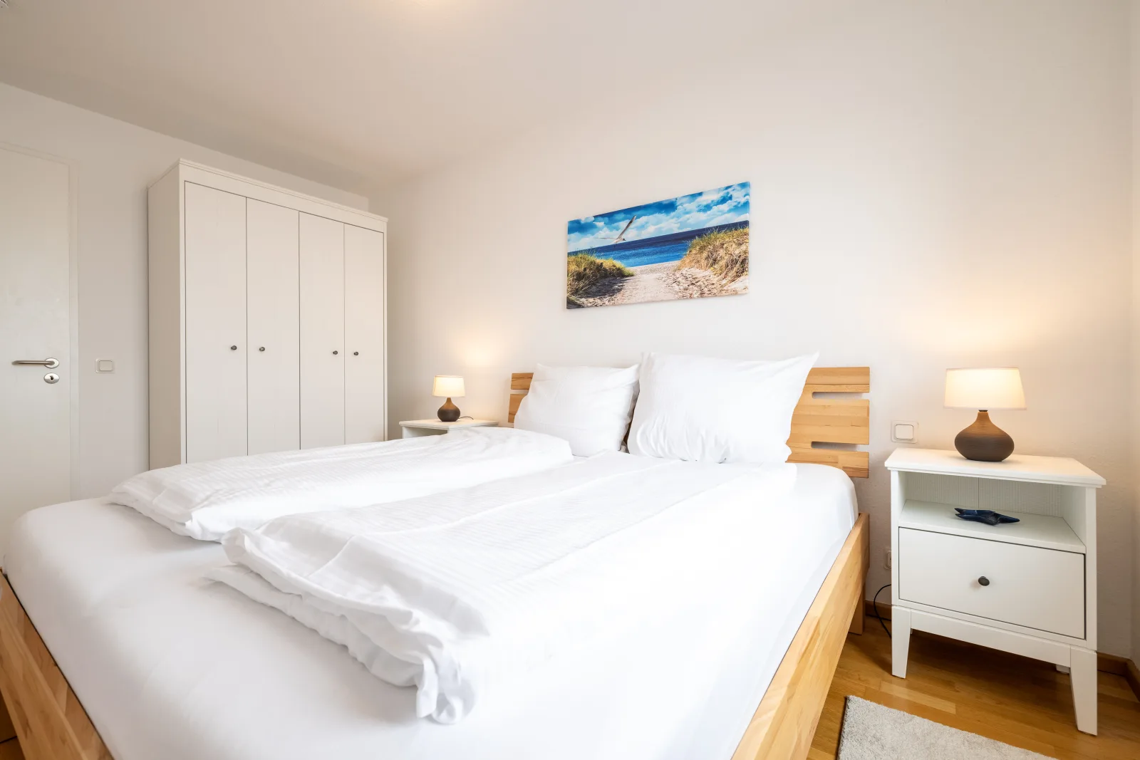 Großzügige Ferienwohnung in Wilhelmshaven am Südstrand mit Balkon & Meerblick | Wohnung 28