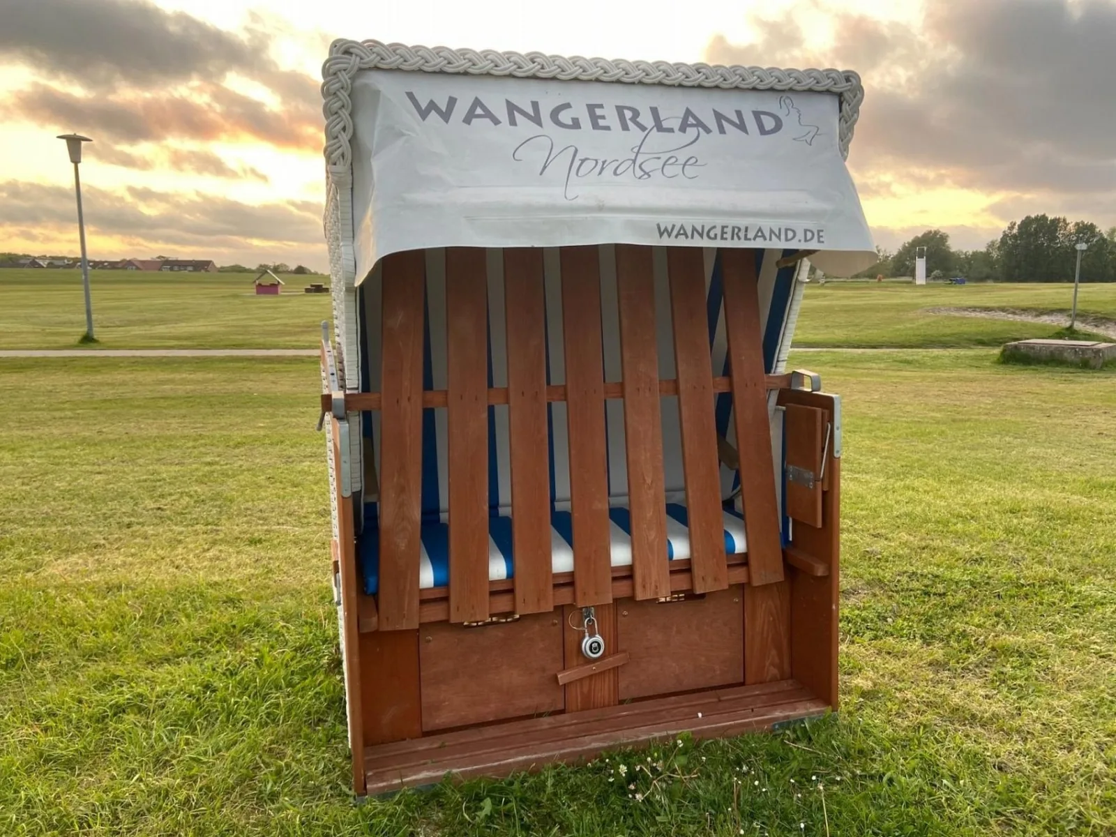 Ferien im Wangerland - Haus Wiesenweg - Apartment 1 (1.OG)
