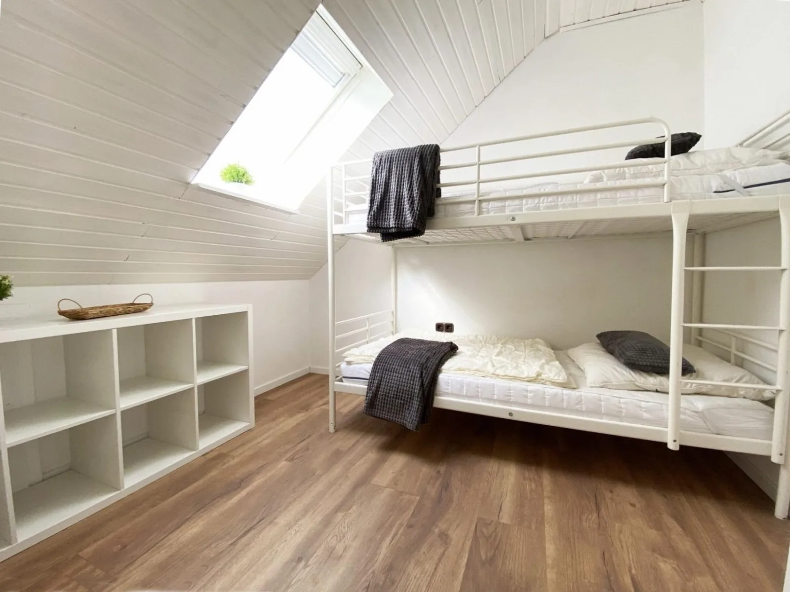 Ferien im Wangerland - Haus Wiesenweg - Ferienwohnung  1 (1.OG)