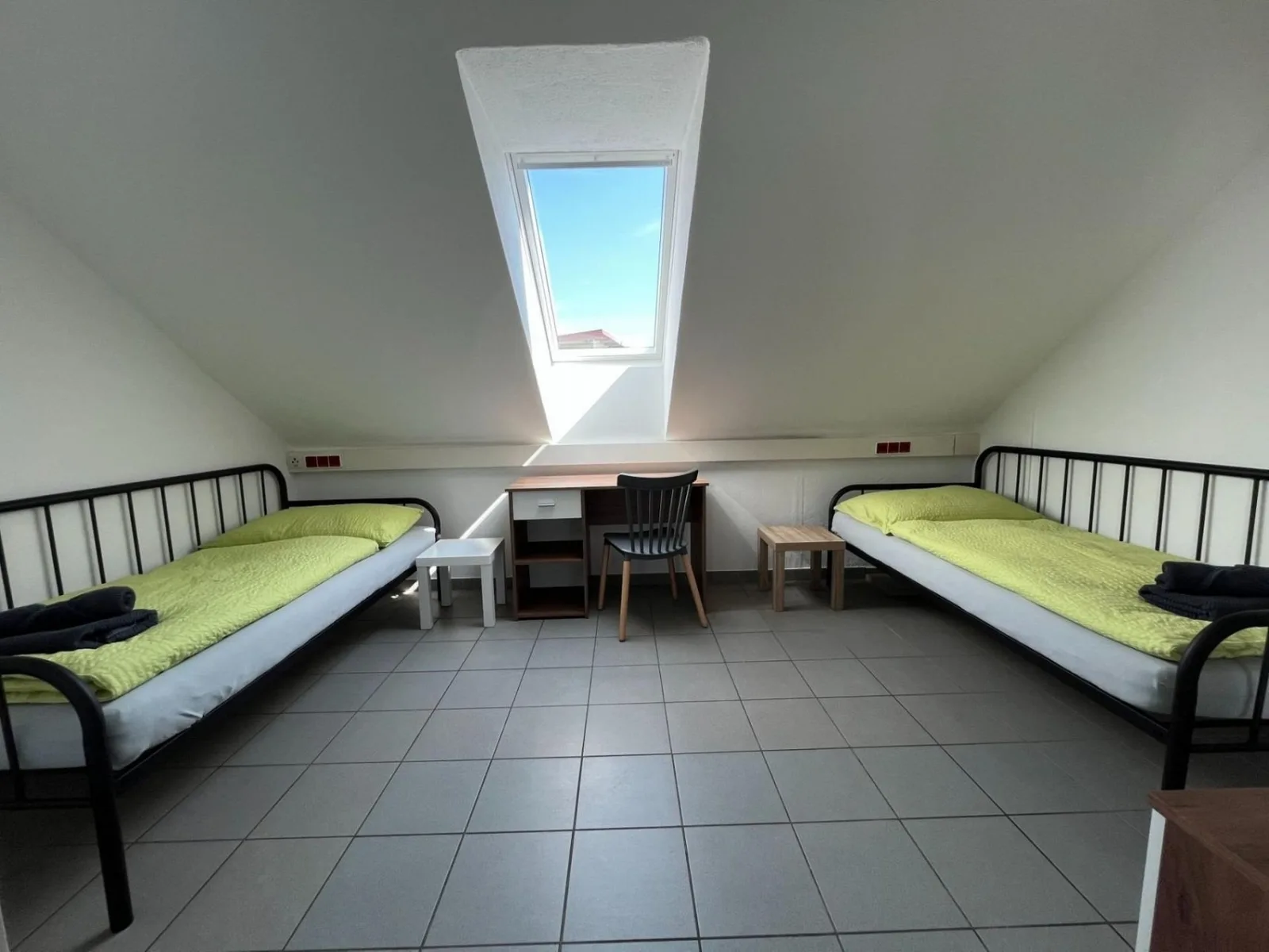 3100: Apartment RATZERSDORFER SEEN / Top 11