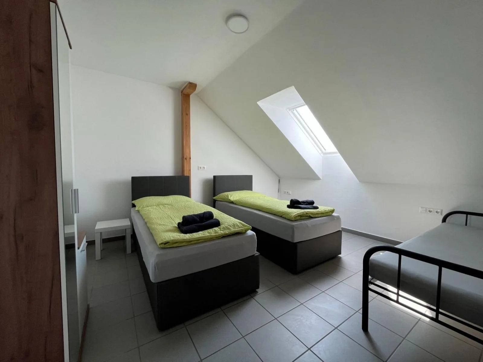 3100: Apartment RATZERSDORFER SEEN / Top 11