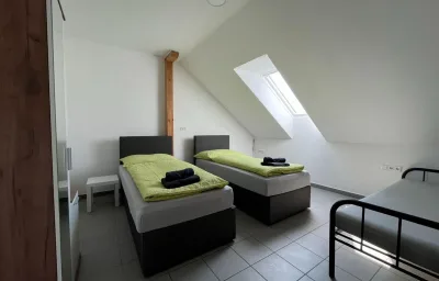 3100: Apartment RATZERSDORFER SEEN / Top 11