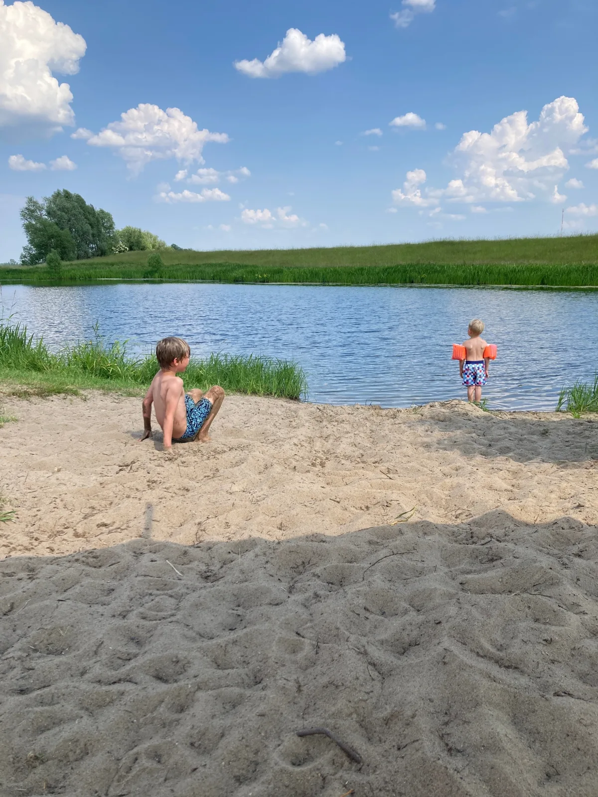 Elbferienhaus Lenzerwische - gemeinsames Urlauben an der Elbe mit privaten Badesee - alles inklusive