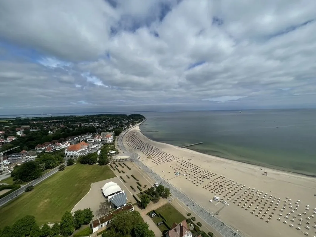 Panoramablick und Meer: 2-Zimmer-Ecksuite