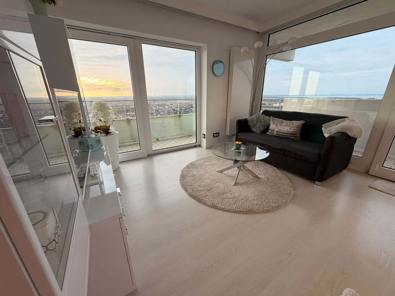 Panoramablick und Meer: 2-Zimmer-Ecksuite