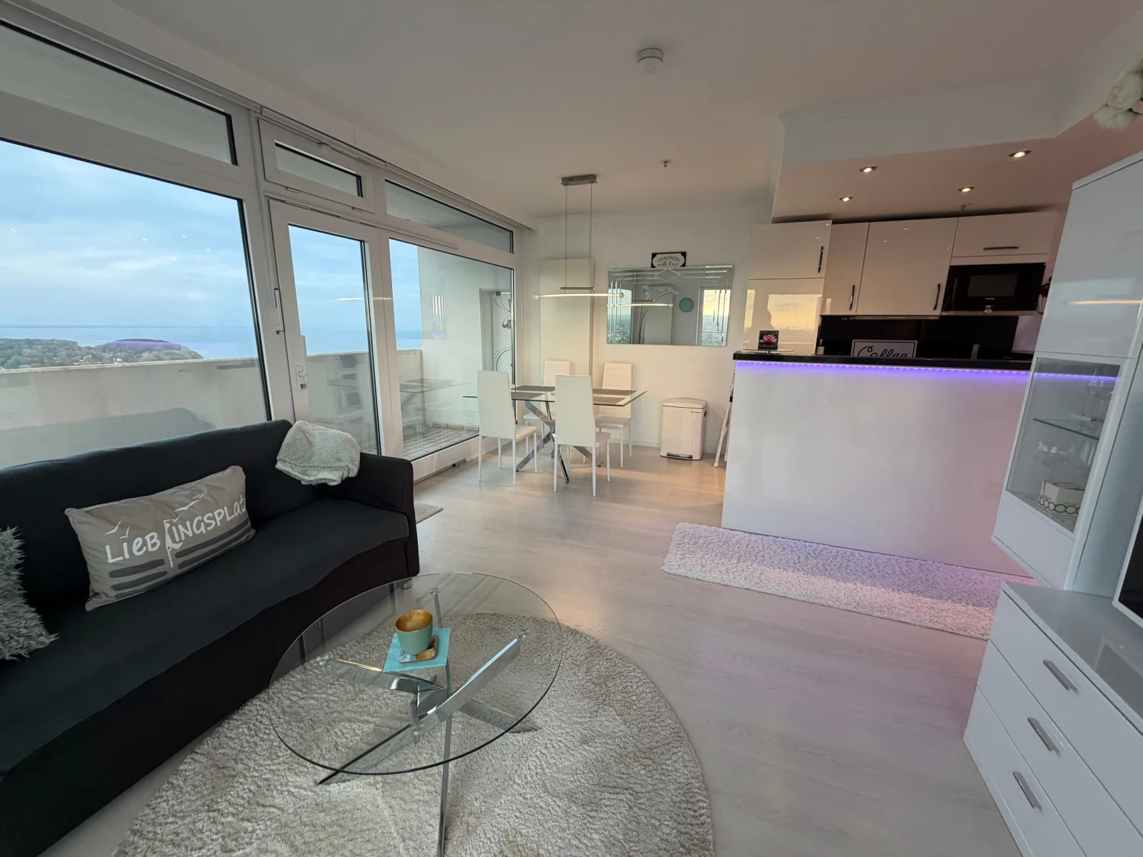 Panoramablick und Meer: 2-Zimmer-Ecksuite