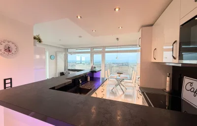 Panoramablick und Meer: 2-Zimmer-Ecksuite