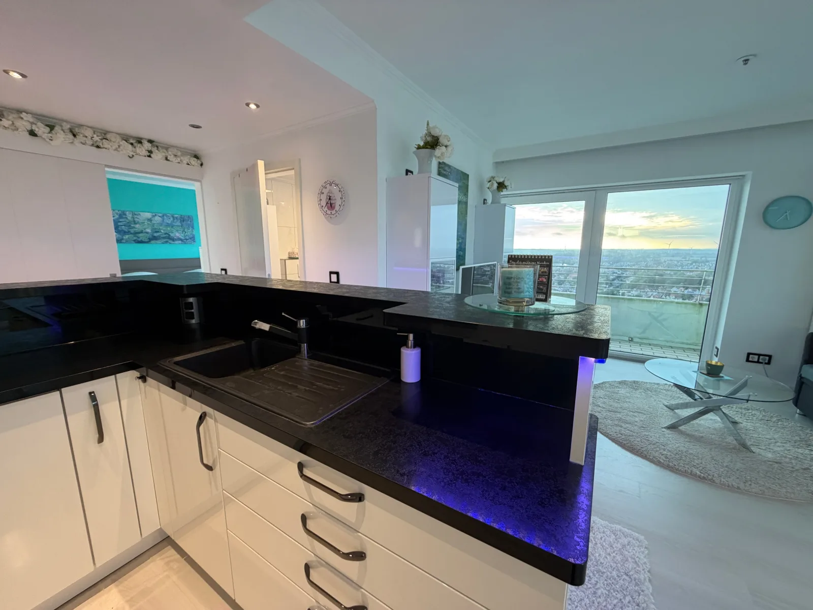 Panoramablick und Meer: 2-Zimmer-Ecksuite