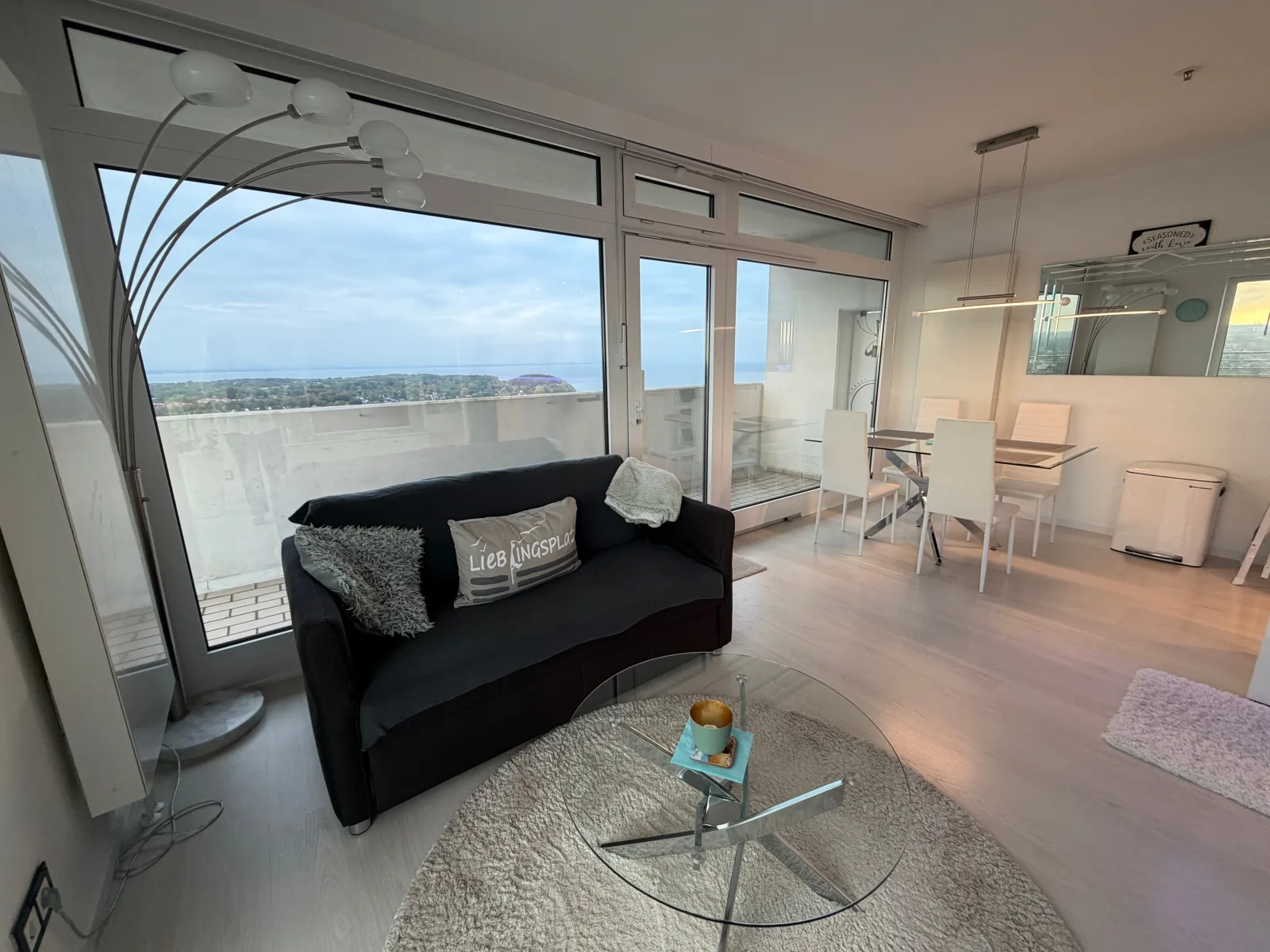 Panoramablick und Meer: 2-Zimmer-Ecksuite