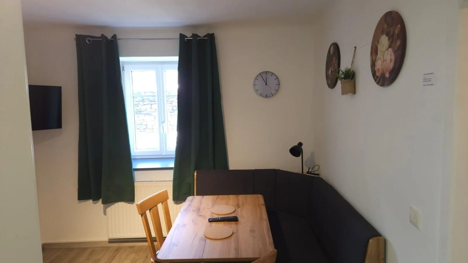 3500: Apartment KREMSTAL / Top 2