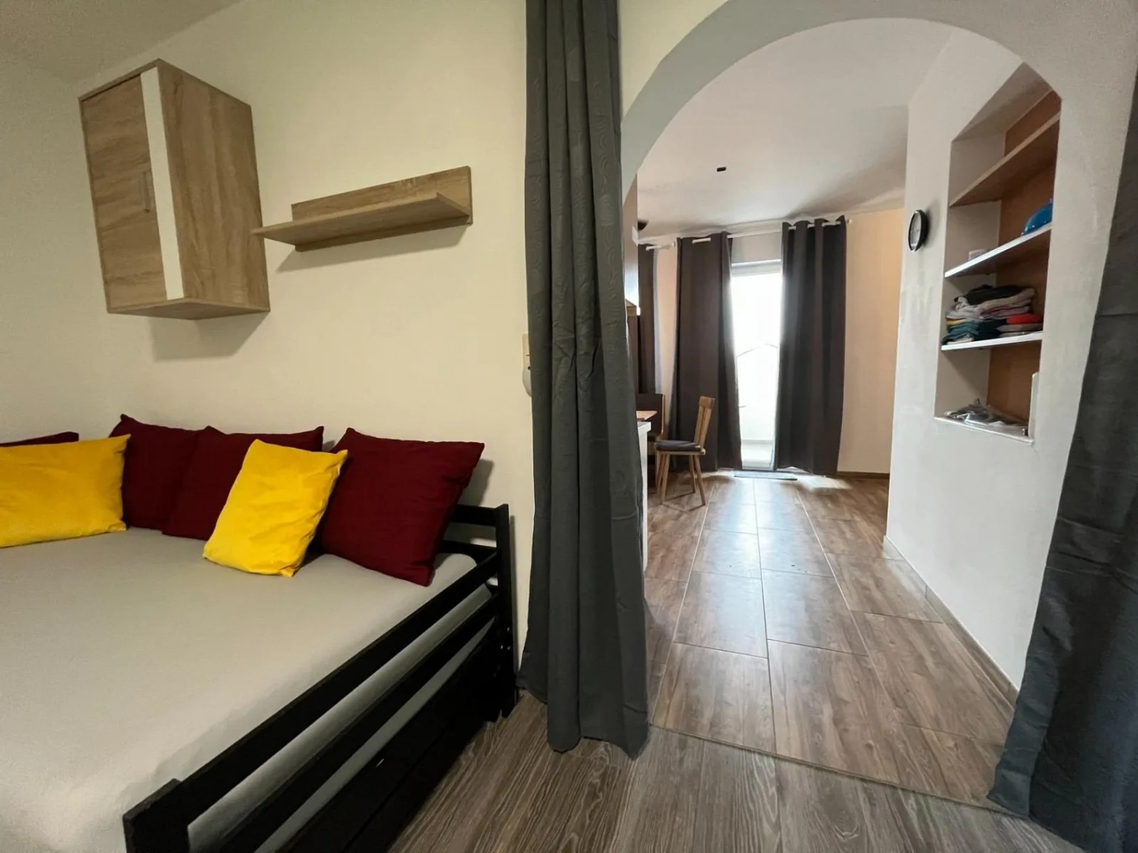 3100: Apartment RATZERSDORFER SEEN / Top 7