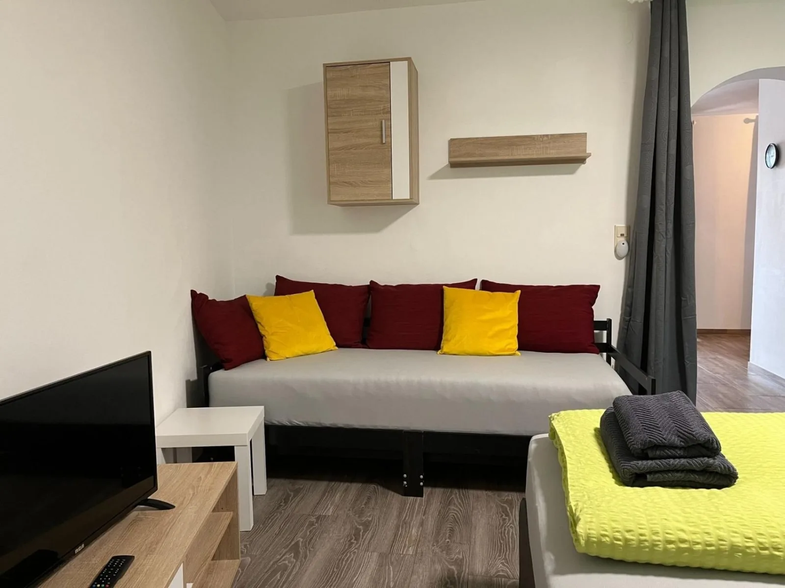 3100: Apartment RATZERSDORFER SEEN / Top 7
