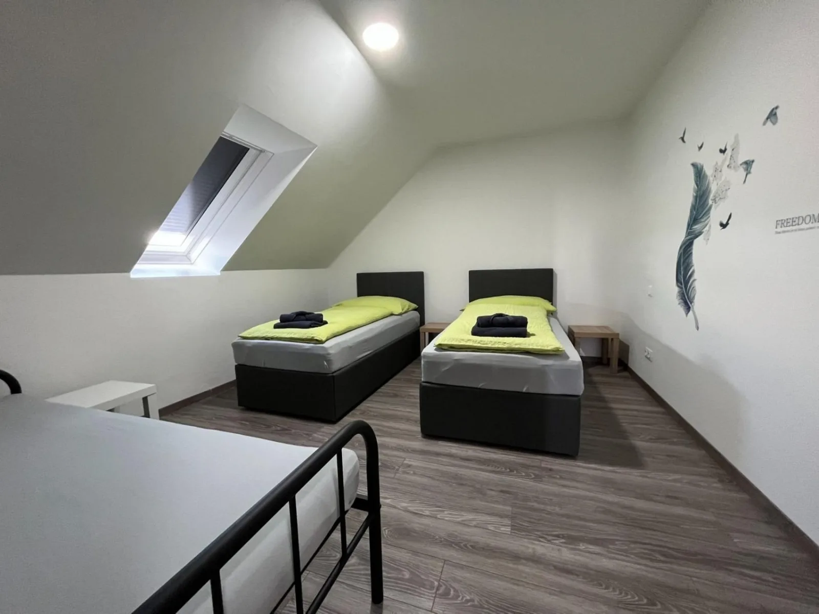 3100: Apartment RATZERSDORFER SEEN / Top 8