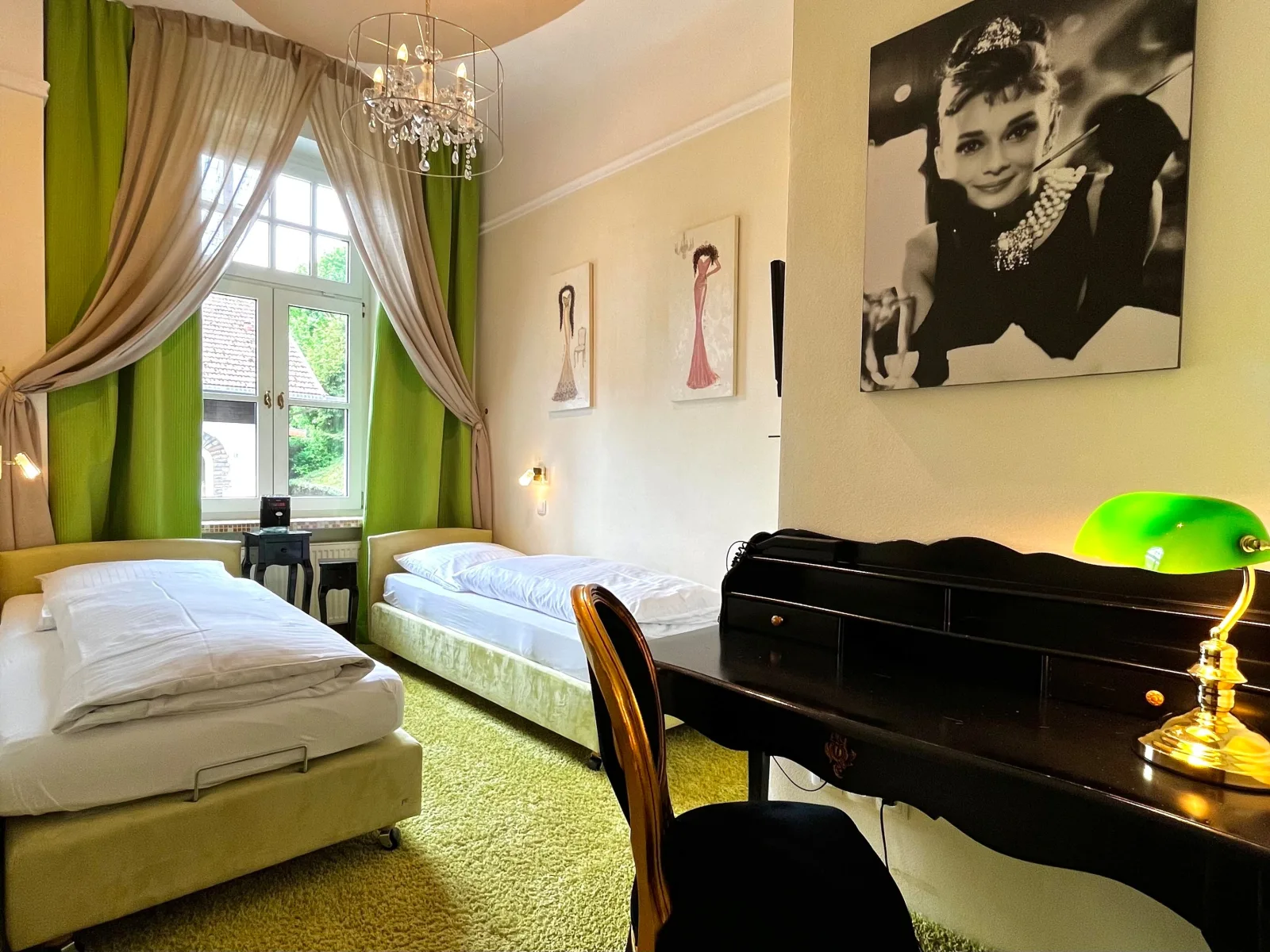 Apartment Gold und Silber