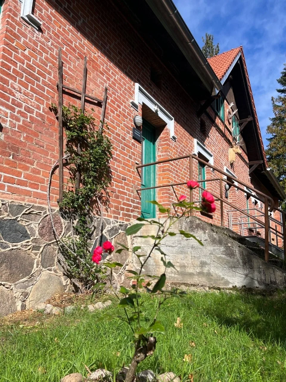 Ruhige FeWo in der Försterei Kalkhorst - Komfort & historisches Ambiente