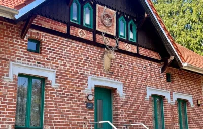 Ruhige FeWo in der Försterei Kalkhorst - Komfort & historisches Ambiente