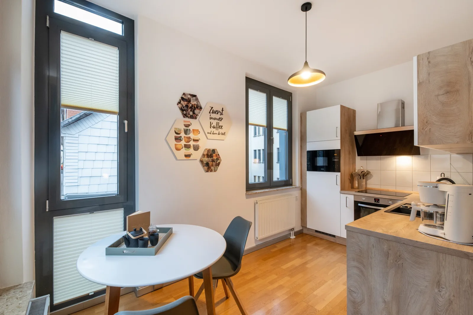 EASYLIFE - Apartment Retro