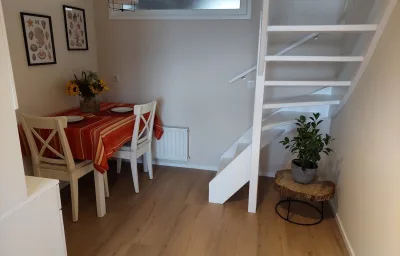 Studio 8