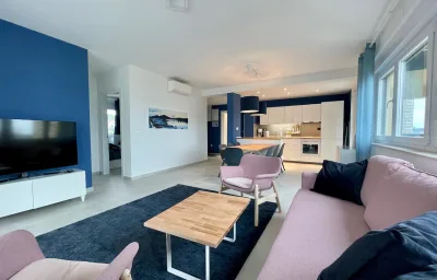 Exklusive Ferienwohnung mit Pool bis 7 Personen nur 60 m vom Strand