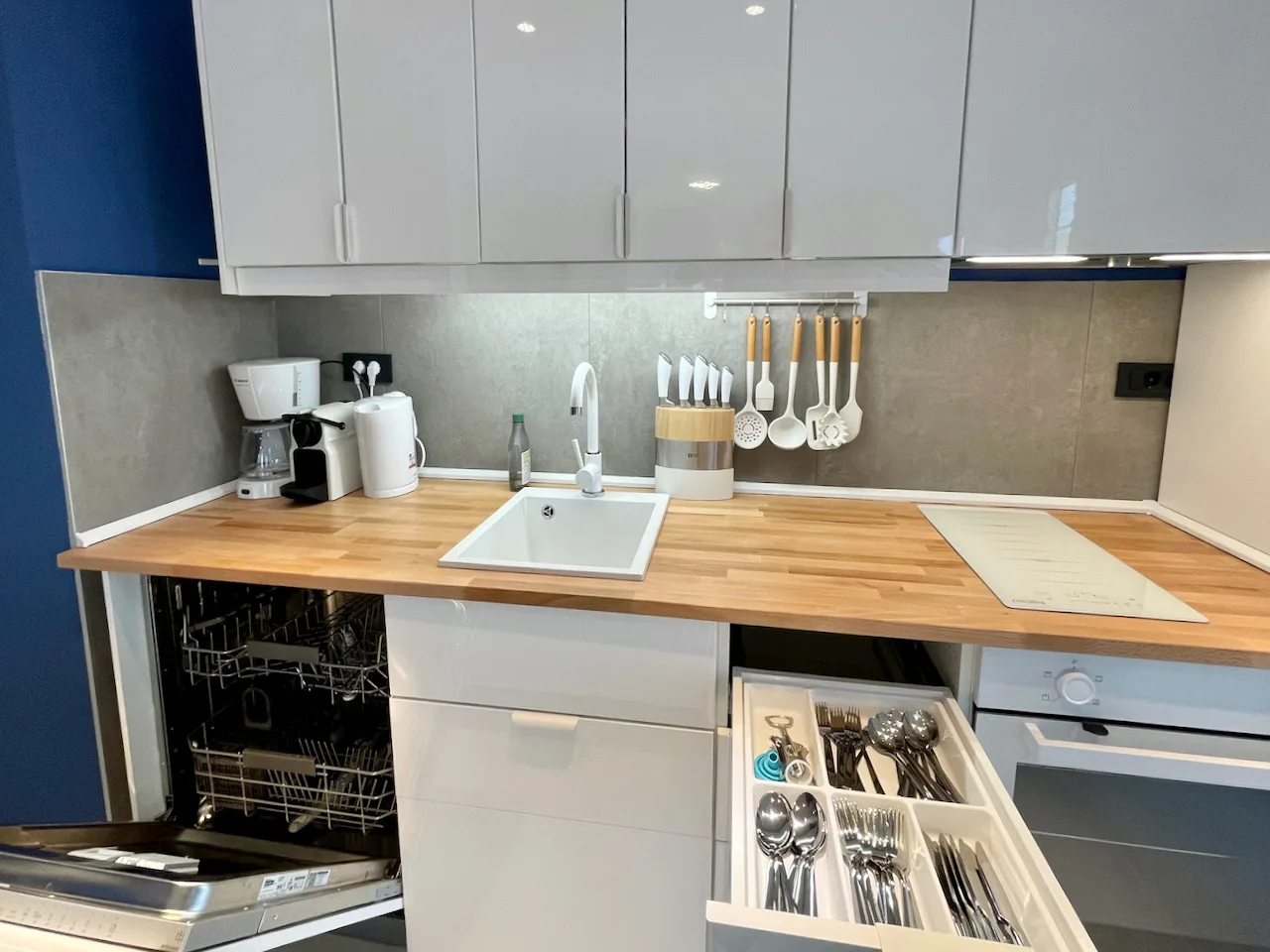 Exklusive Ferienwohnung mit Pool bis 7 Personen nur 60 m vom Strand