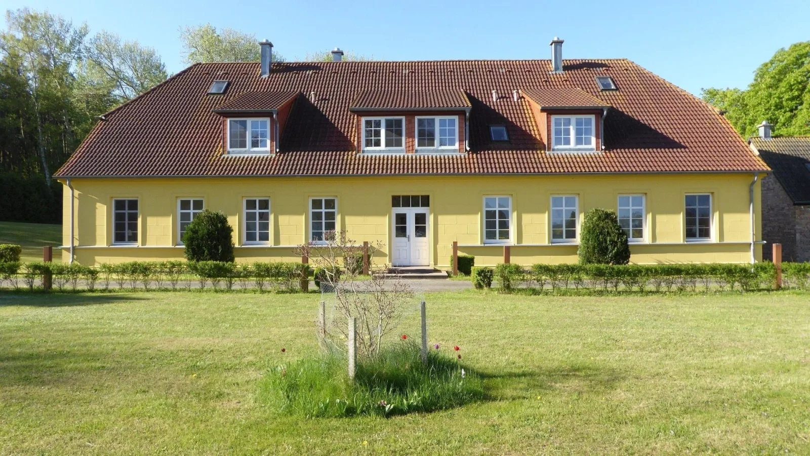  Gut Rattelvitz Galerie D, hochwertig, Sauna, Kamin, eTankstelle, Spielscheune, 15.000qm Parkland