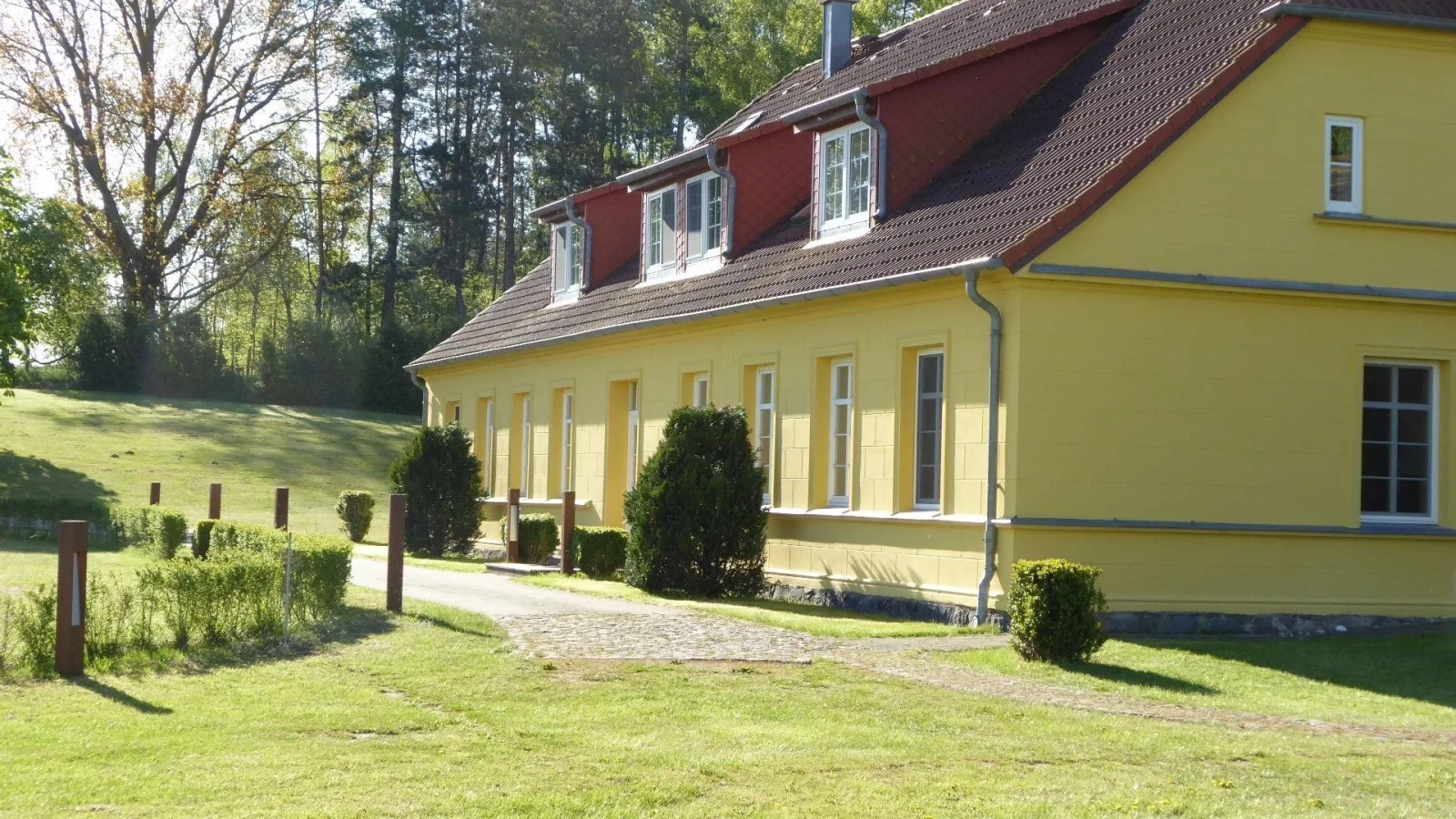  Gut Rattelvitz Galerie D, hochwertig, Sauna, Kamin, eTankstelle, Spielscheune, 15.000qm Parkland
