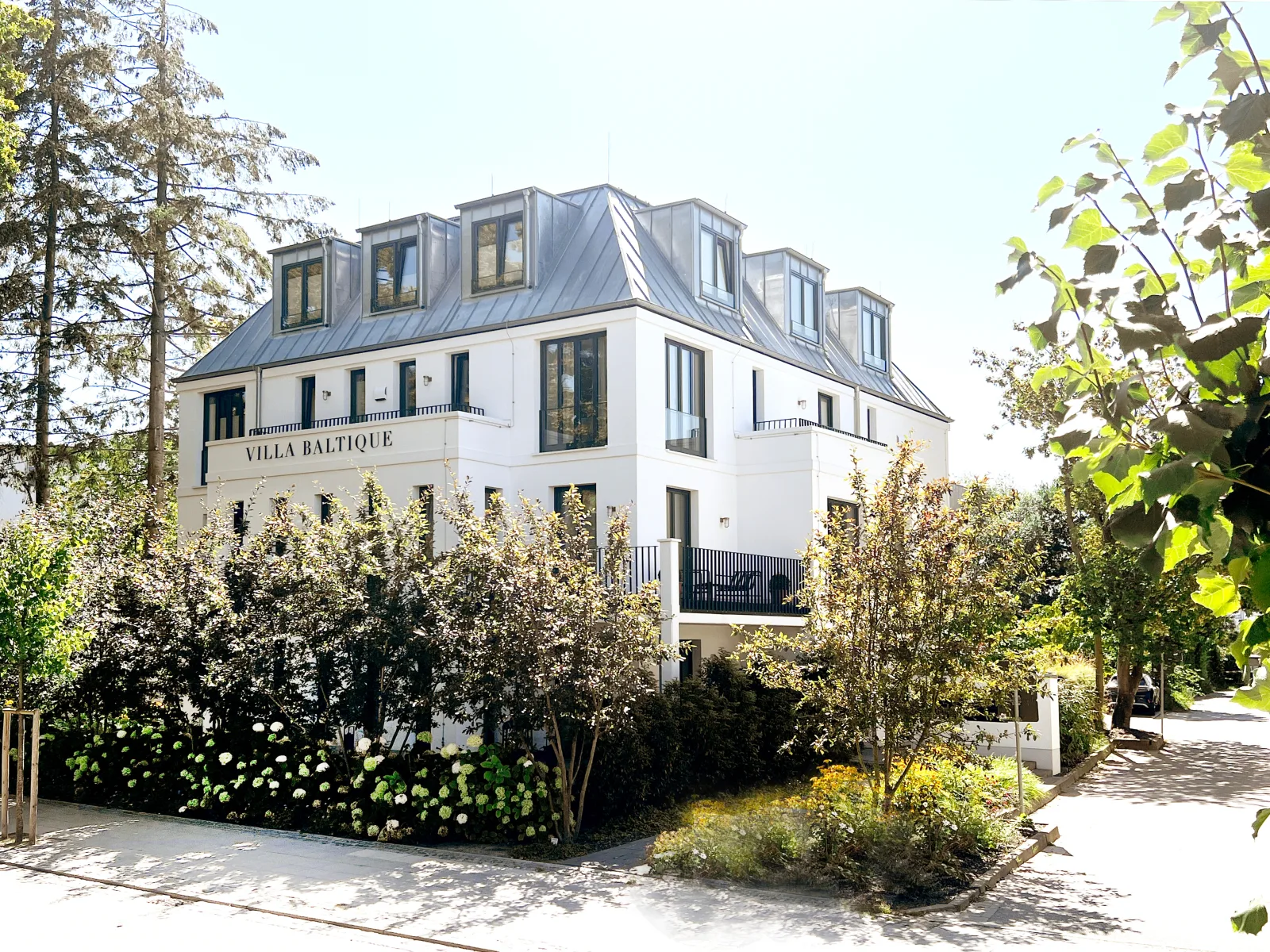 Villa Baltique - Premium Wellness Suite mit eigener Loggia, Terrasse, Sauna und Kamin