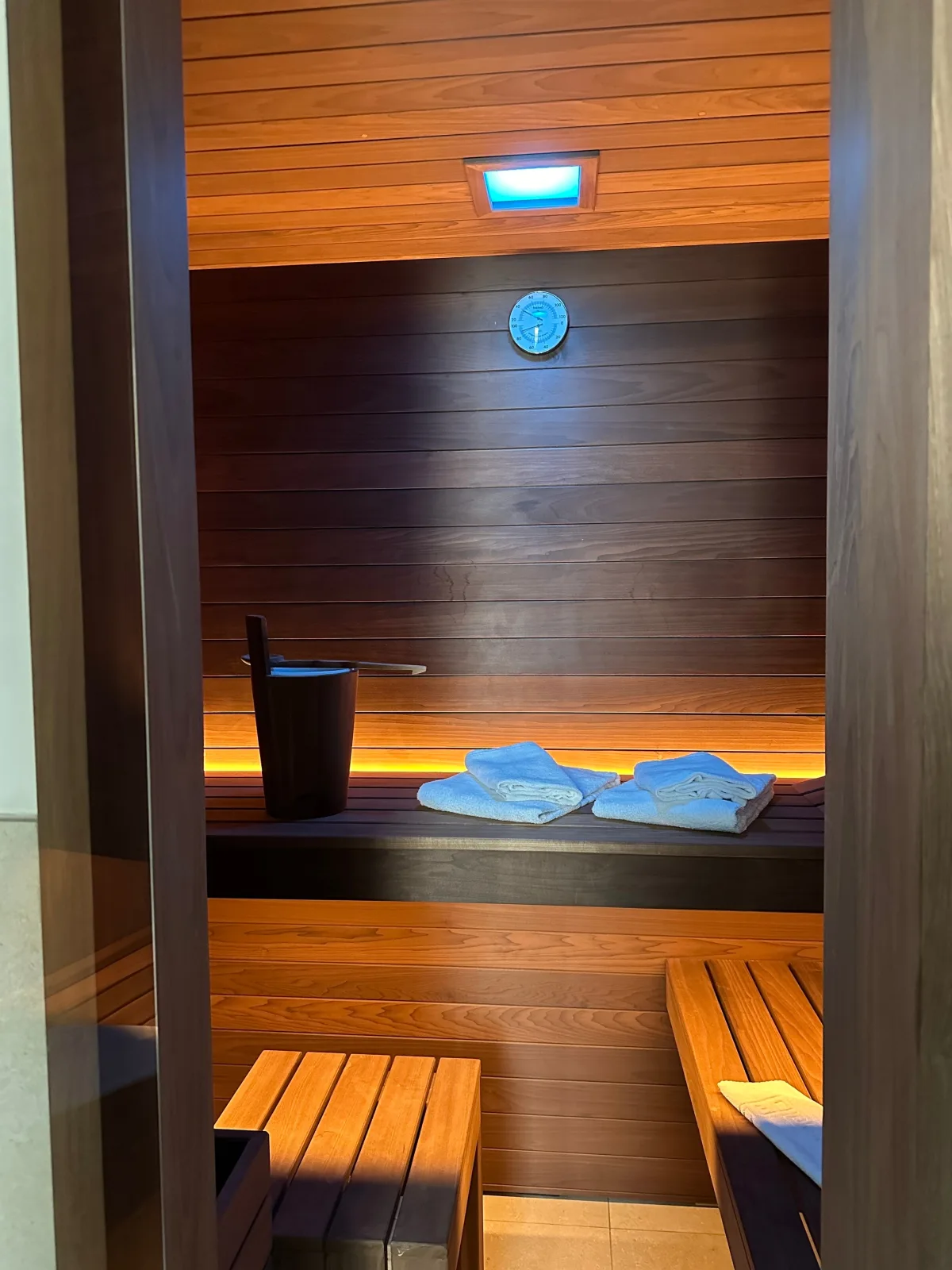 Villa Baltique - Premium Wellness Suite mit eigener Loggia, Terrasse, Sauna und Kamin