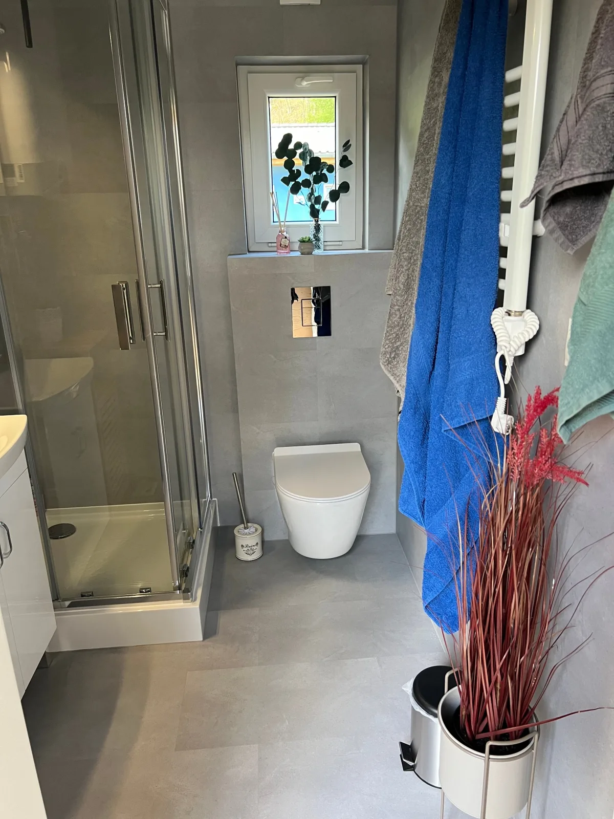 Tinyhouse Frida moderne & stilvolle Auszeit am See | Natur & Ruhe in Stuer (Mecklenburgische Seenplatte) Klima, Grill