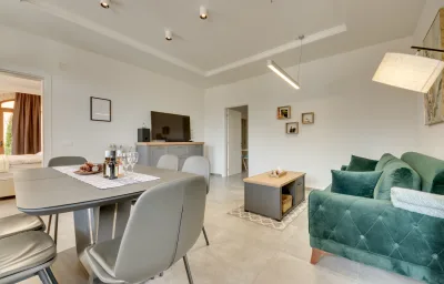 Sutorman 1 (Villa D&B)