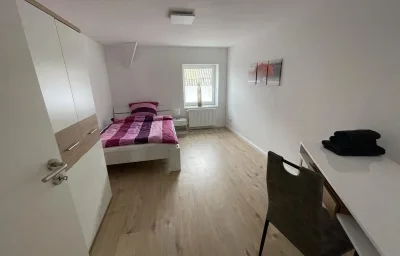 Modern eingerichtetes Einzelzimmer in Groß Vollstedt, Gemeinschaftsbad (Zimmer Nr. 3)