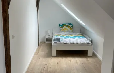Herrliches Zweibett-Zimmer im Grünen in Schleswig-Holstein - ideal für Monteure, Gemeinschaftsbad (Zimmer Nr. 4)