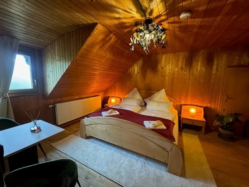 Almgasthaus Knöpflesbrunnen / Fünfbettzimmer