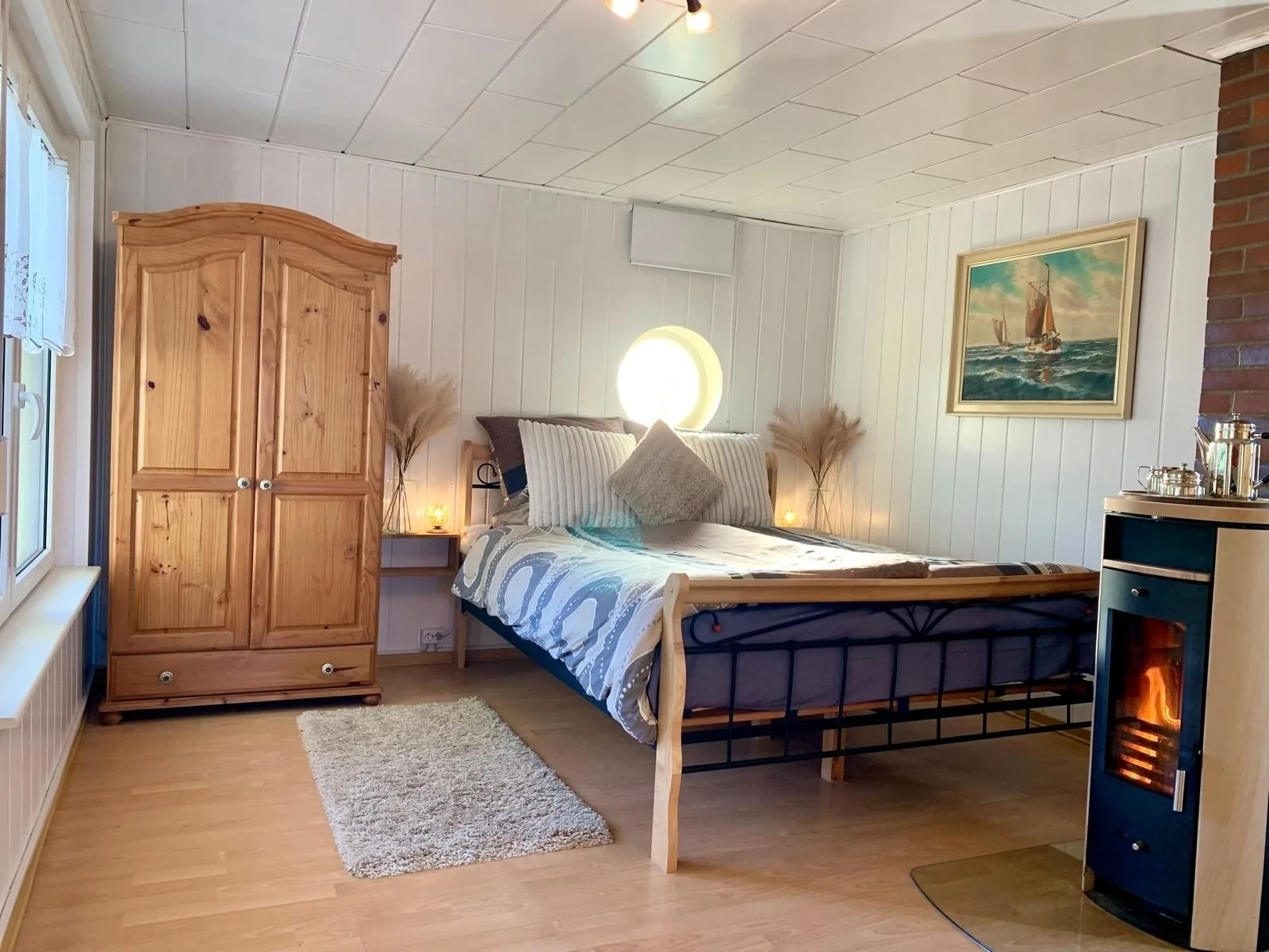 Haus am See mit Kamin in Mecklenburg